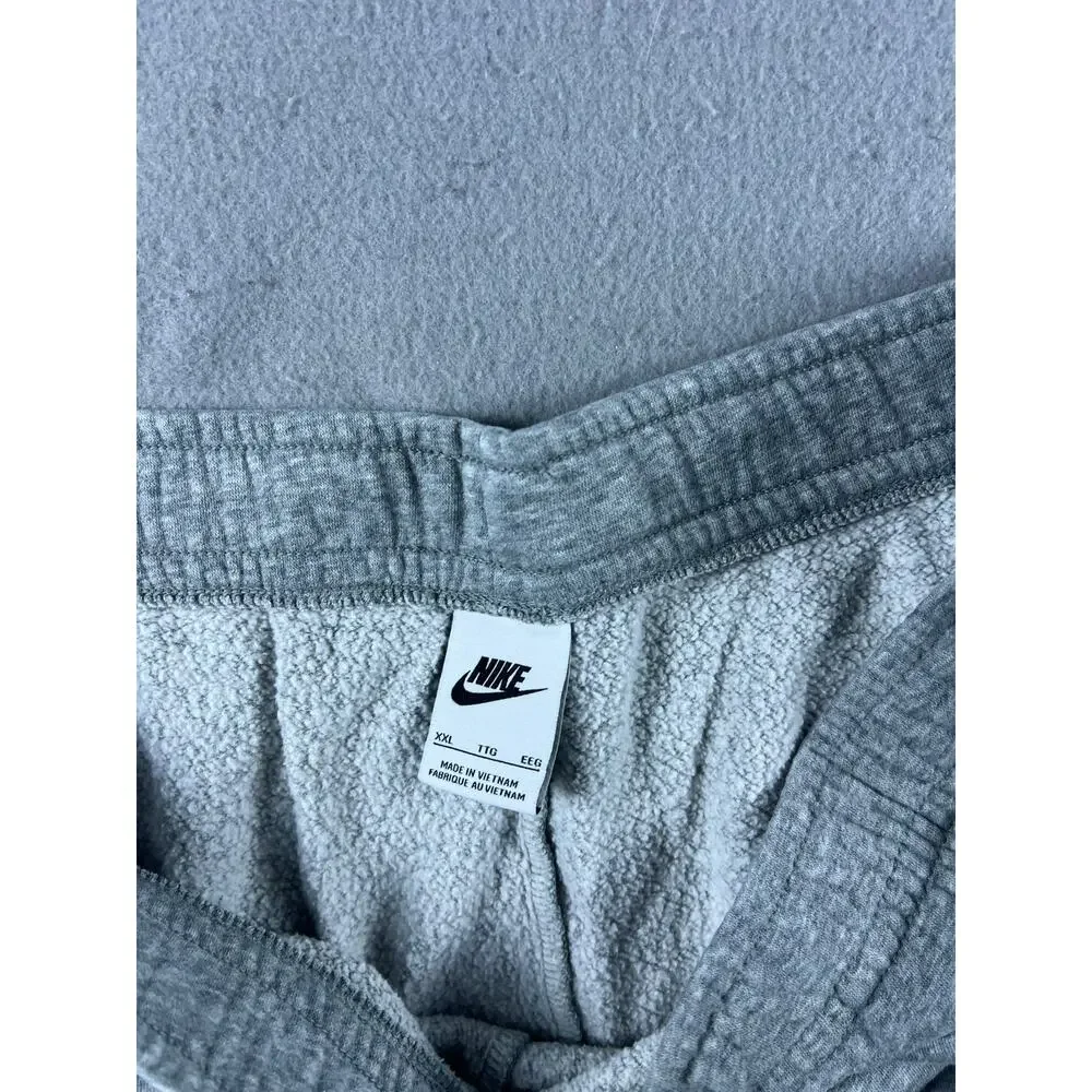 Nike size 2xl